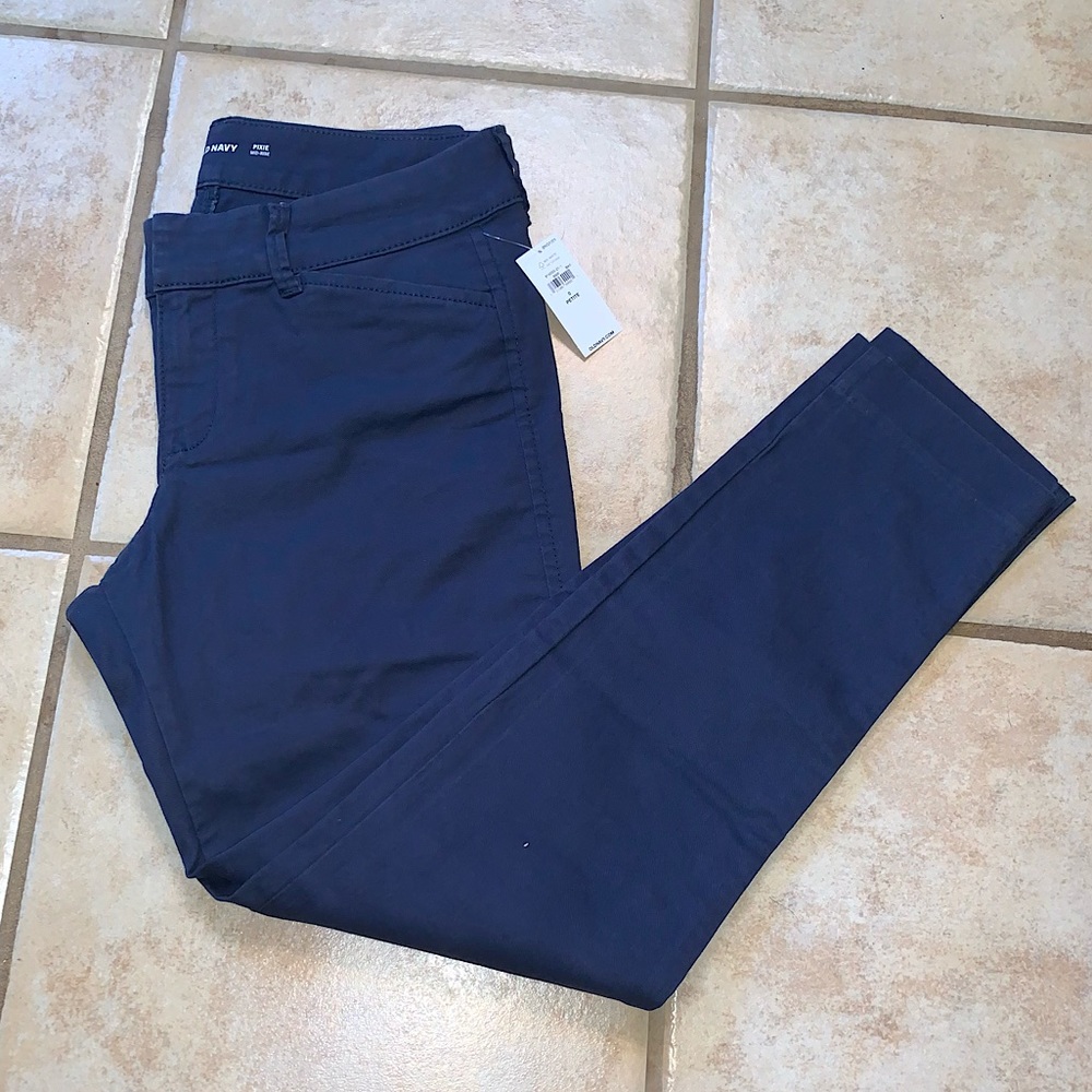 Old Navy Mid-Rise Pixie Chinos - Darkest Hour
